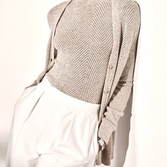 Ralph Lauren Gray Cashmere V-Neck Metallic Herringbone Knit Cardigan Sweater - Picture 15 of 16